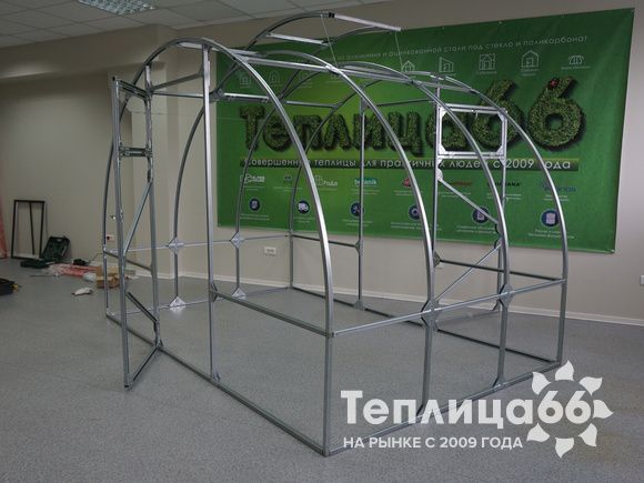 Теплица Рада 3М из поликарбоната, ширина 3 м